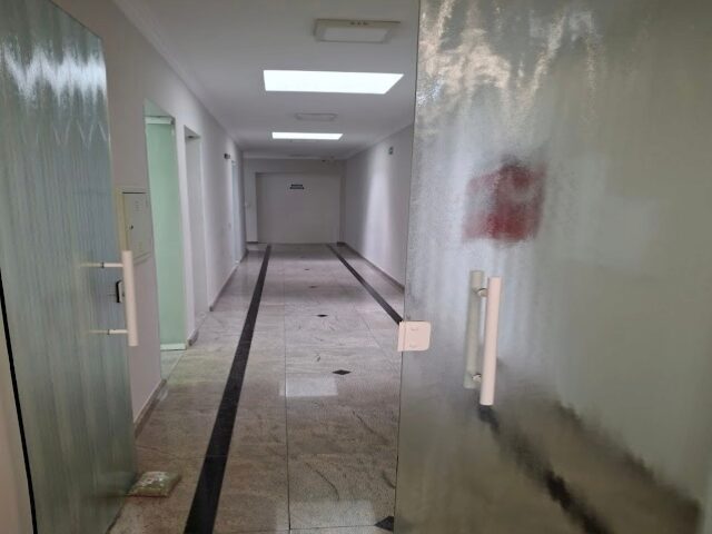 Imagem do imóvel IMÓVEL: Lote de terreno urbano, situado no bairro "LAGOA", nesta Cidade de Campo Largo, Estado do Paraná, o qual mede 17,00m de frente para a Avenida Vereador Arlindo Chemin, de um lado mede 29,55m e 